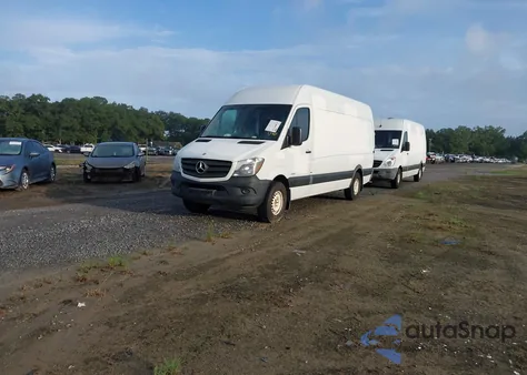 2014 Mercedes-Benz Sprinter 2500 High Roof z USA, uszkodzony, nr VIN WD3PE8DE7E5894586